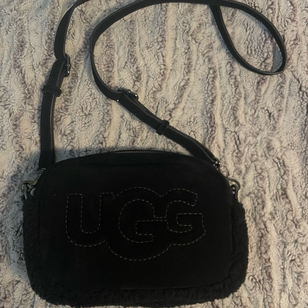 ugg janey crossbody bag!